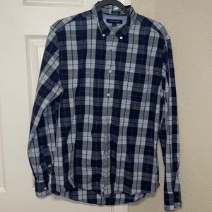 Like New Tommy Hilfiger Men's Long Sleeve Button Down